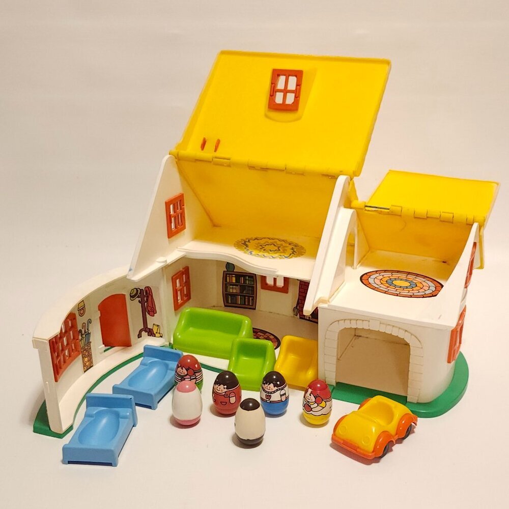 Vintage WEEBLES Cottage Romper Room, Hasbro Toys, 1973, Made in U.S.A